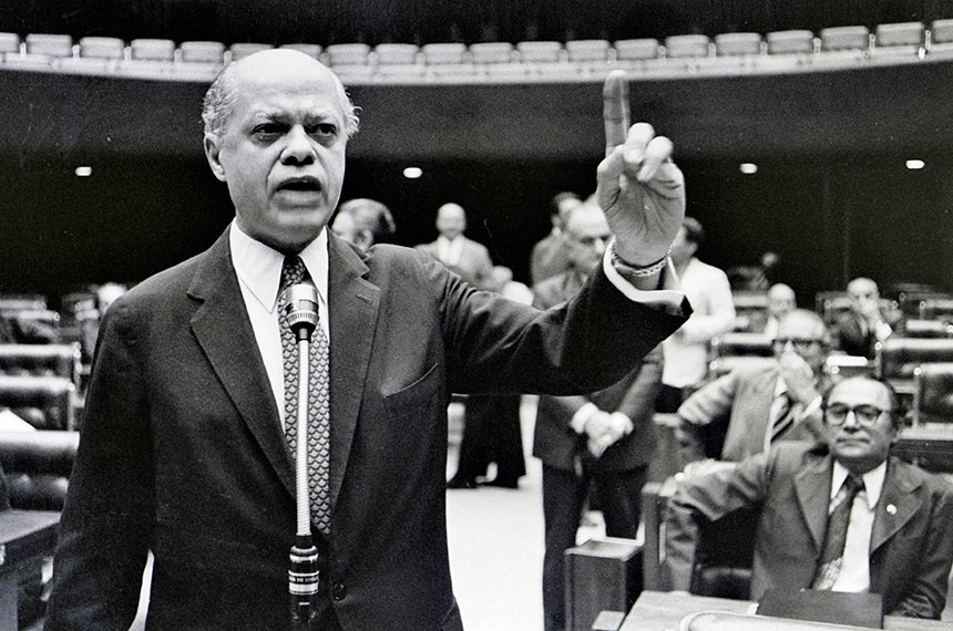 Nelson Carneiro: o senador que passou 26 anos tentando separar o Brasil
